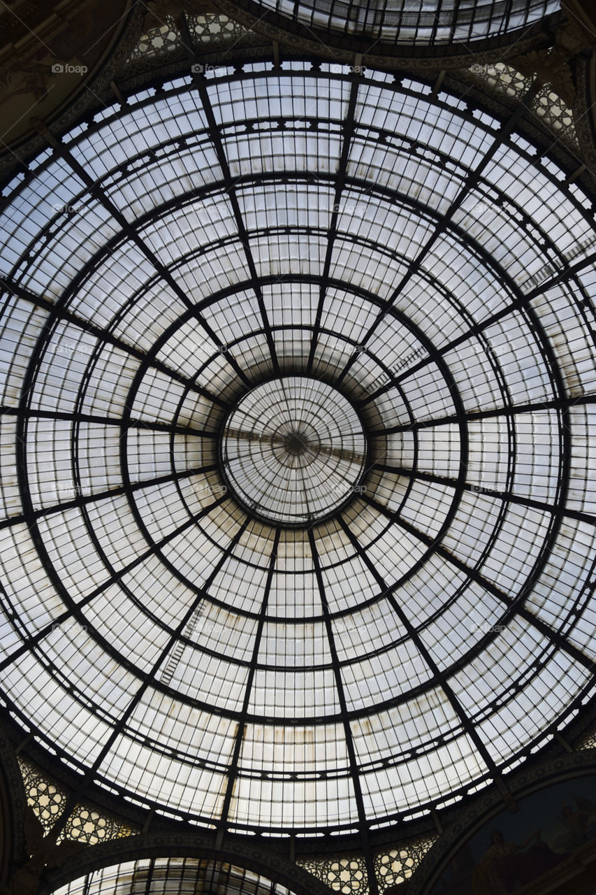 Shopping mall in Milan.  Viktor-Emanuel passage ceiling.