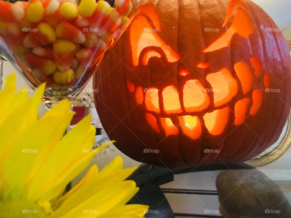 Spooky Halloween jack-o’-lantern