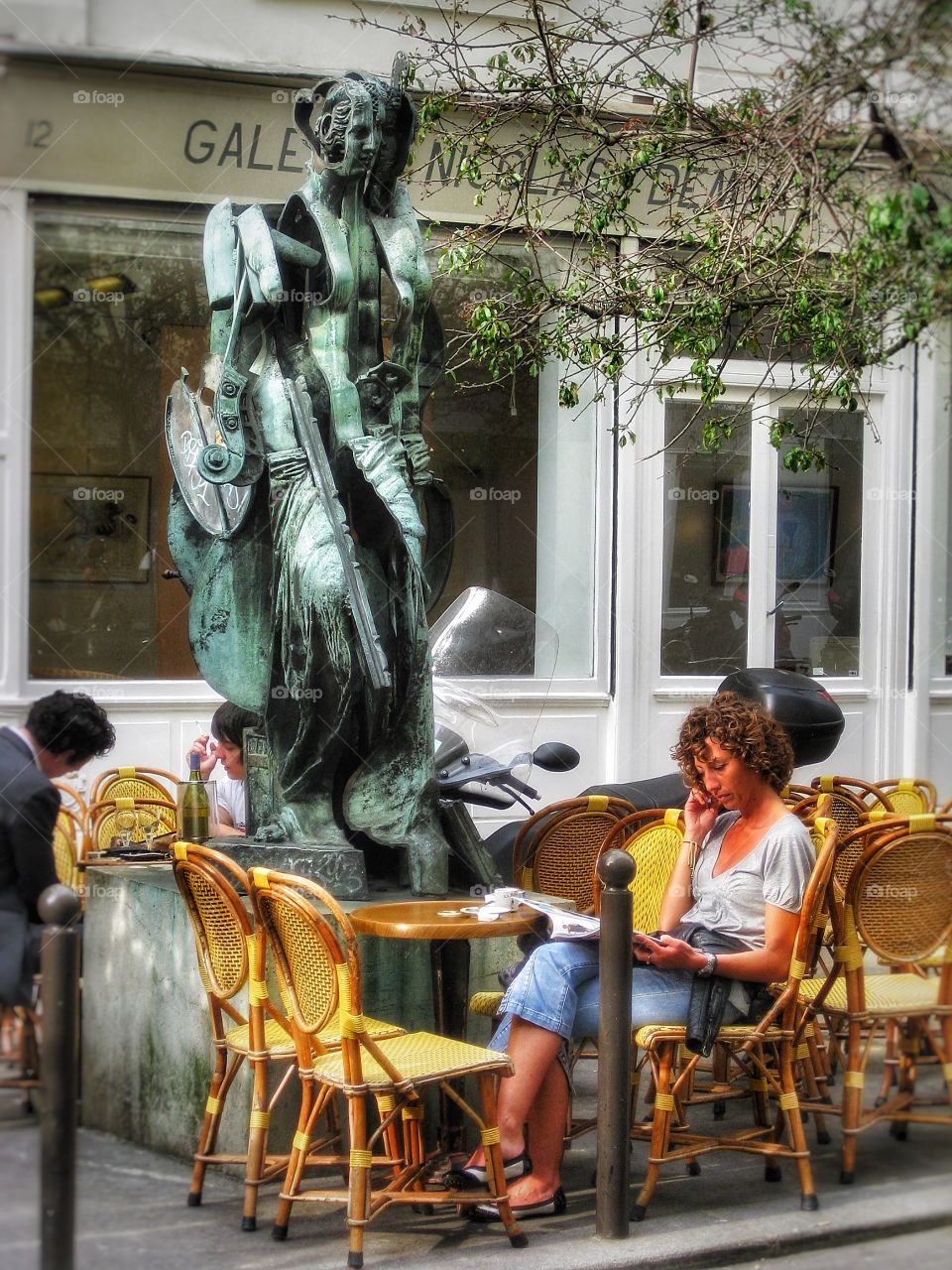 Paris street scene