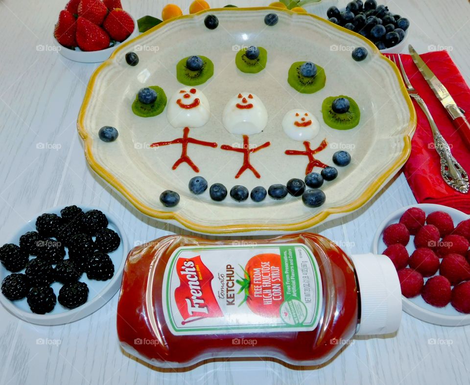 As a lip-smacking foodie, I have an ardent interest in foods. In the world of condiments, French's Ketchup plays the role of America's sweetheart. This sweet tangy sauce improves the most bland foods!