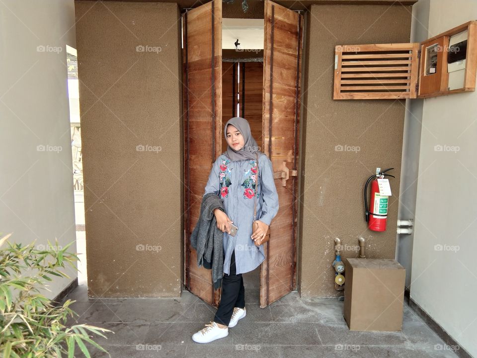 model asal model eaaa