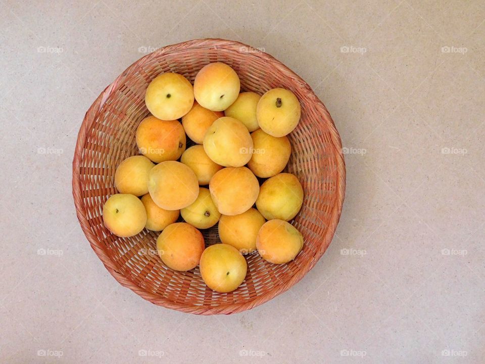 apricots