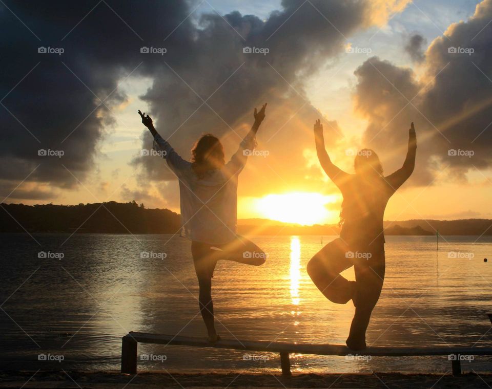 Sunset Yoga double Tree-Pose
