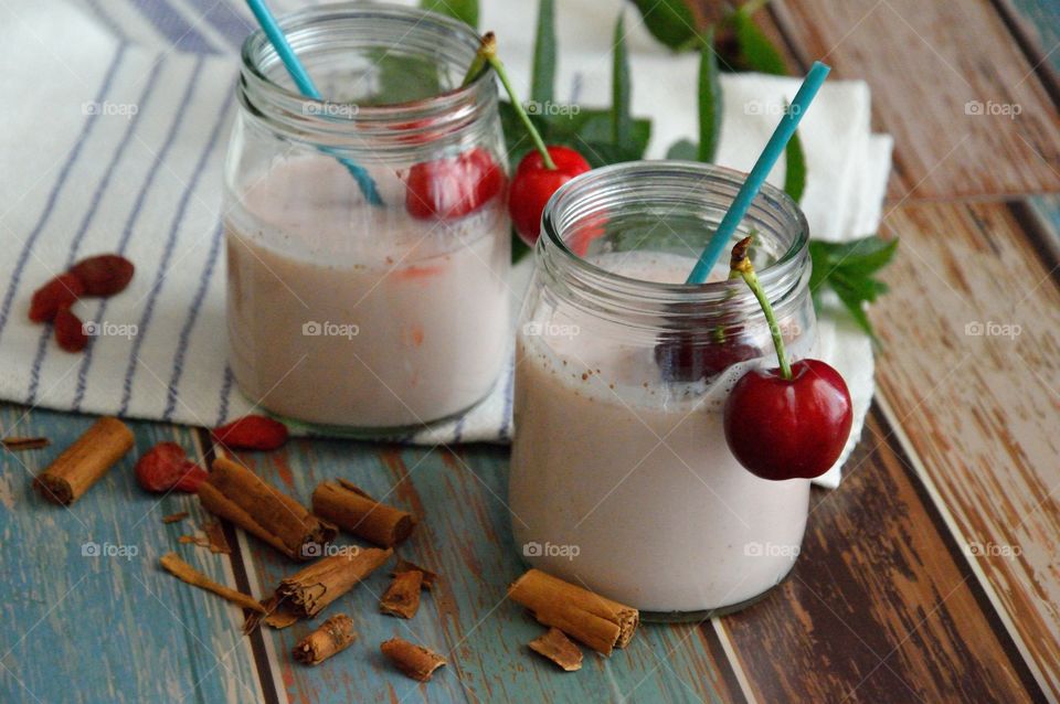 smoothies of cherries