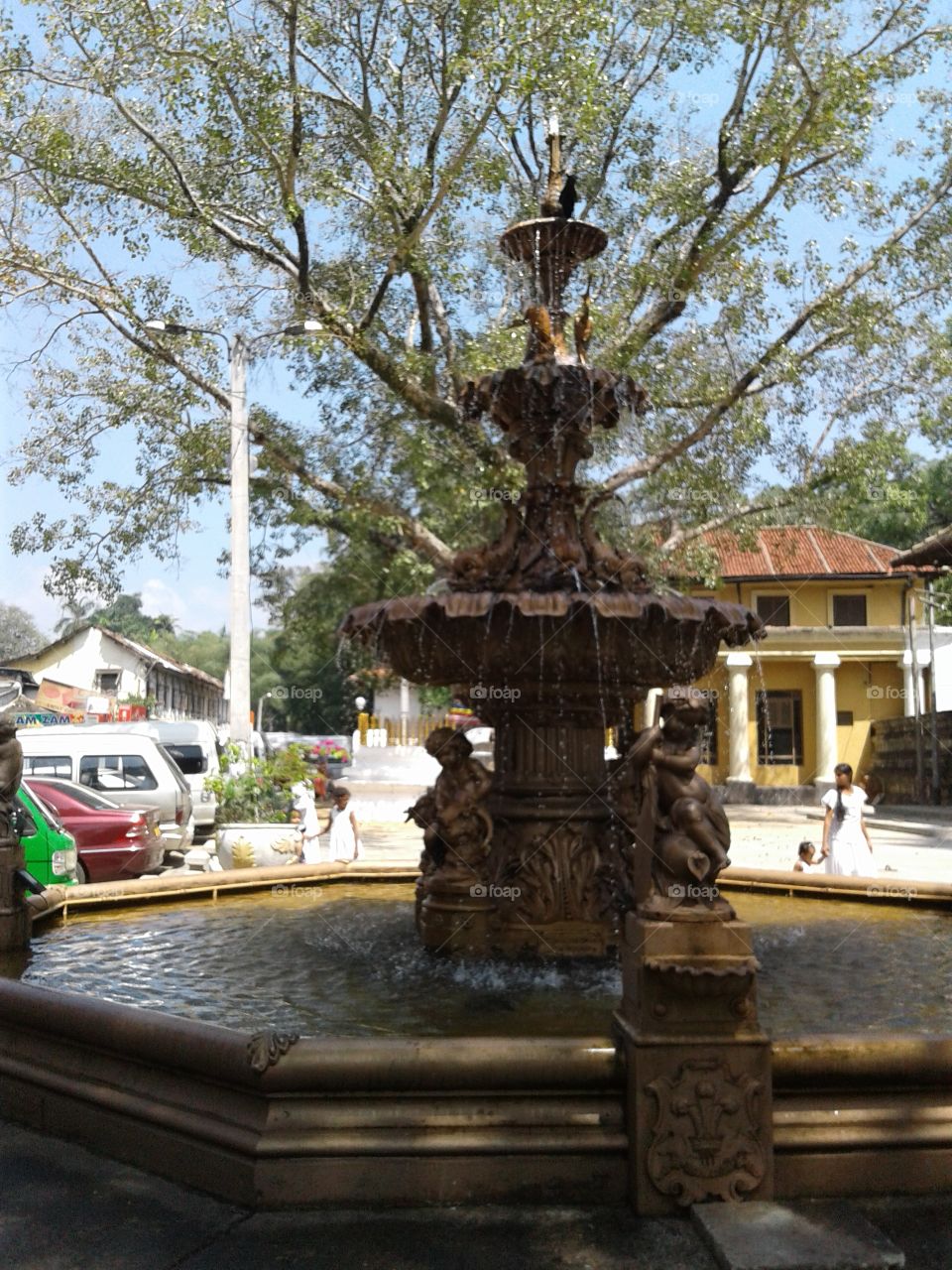 Water falling structure