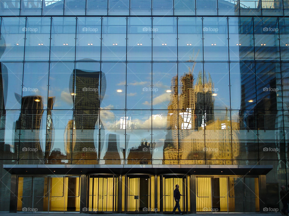 Reflecting building. In NYC