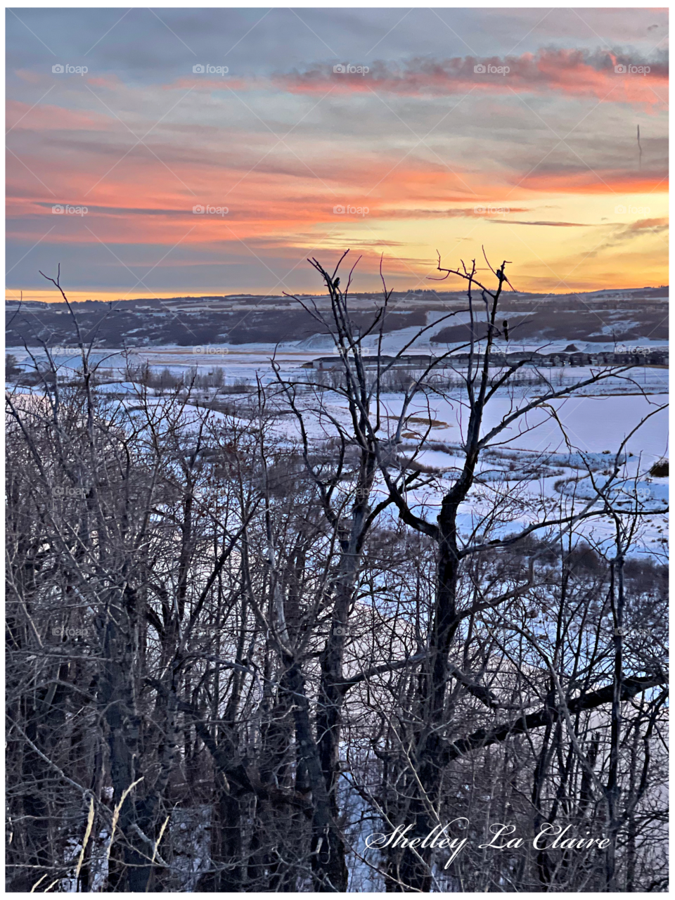 WINTER SUNSET IN CALGARY, ALBERTA