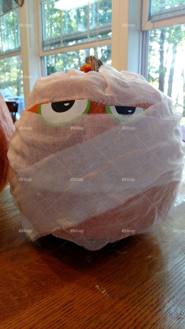 Mummy pumpkin