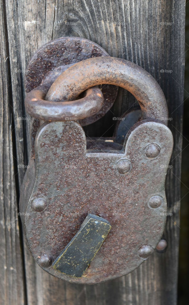 Close up of rusted Padlock