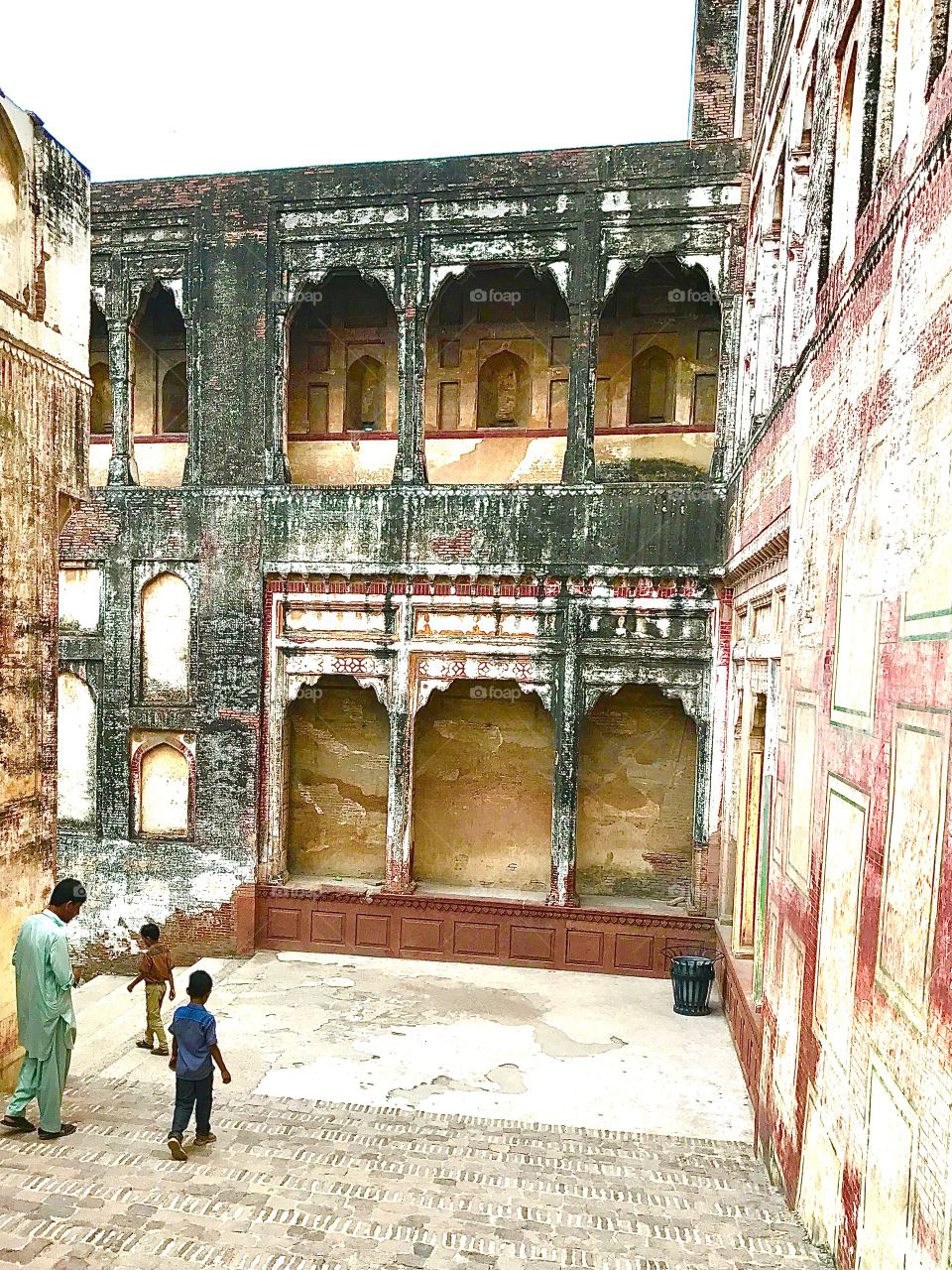 Arched wall, Lahore Fort, Pakistan 