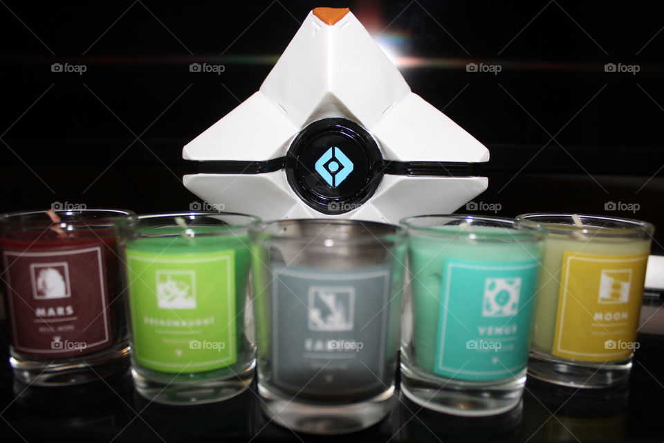 Destiny ghost candle holder and candles. Perfect for those destiny & candle lovers.