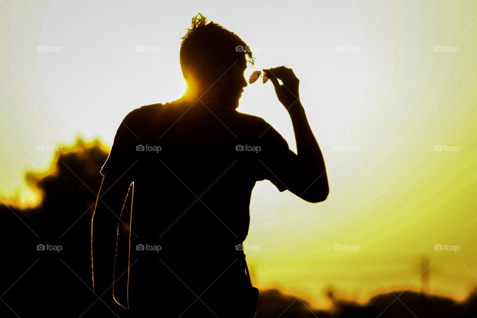 A man is nothing with his poses and styles..  A man is one who has broad mind...  #formofsunset