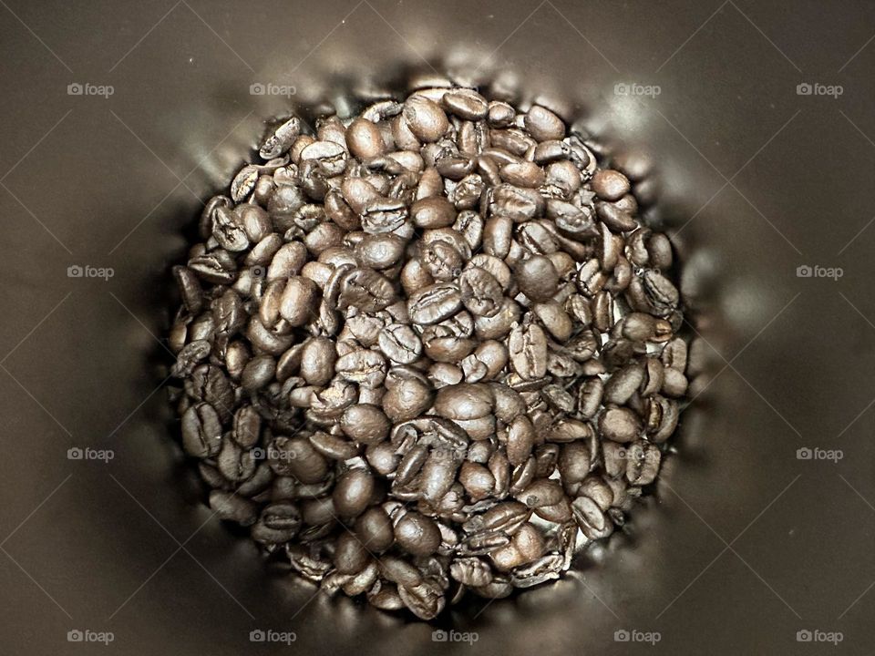  The circle of coffee beans 