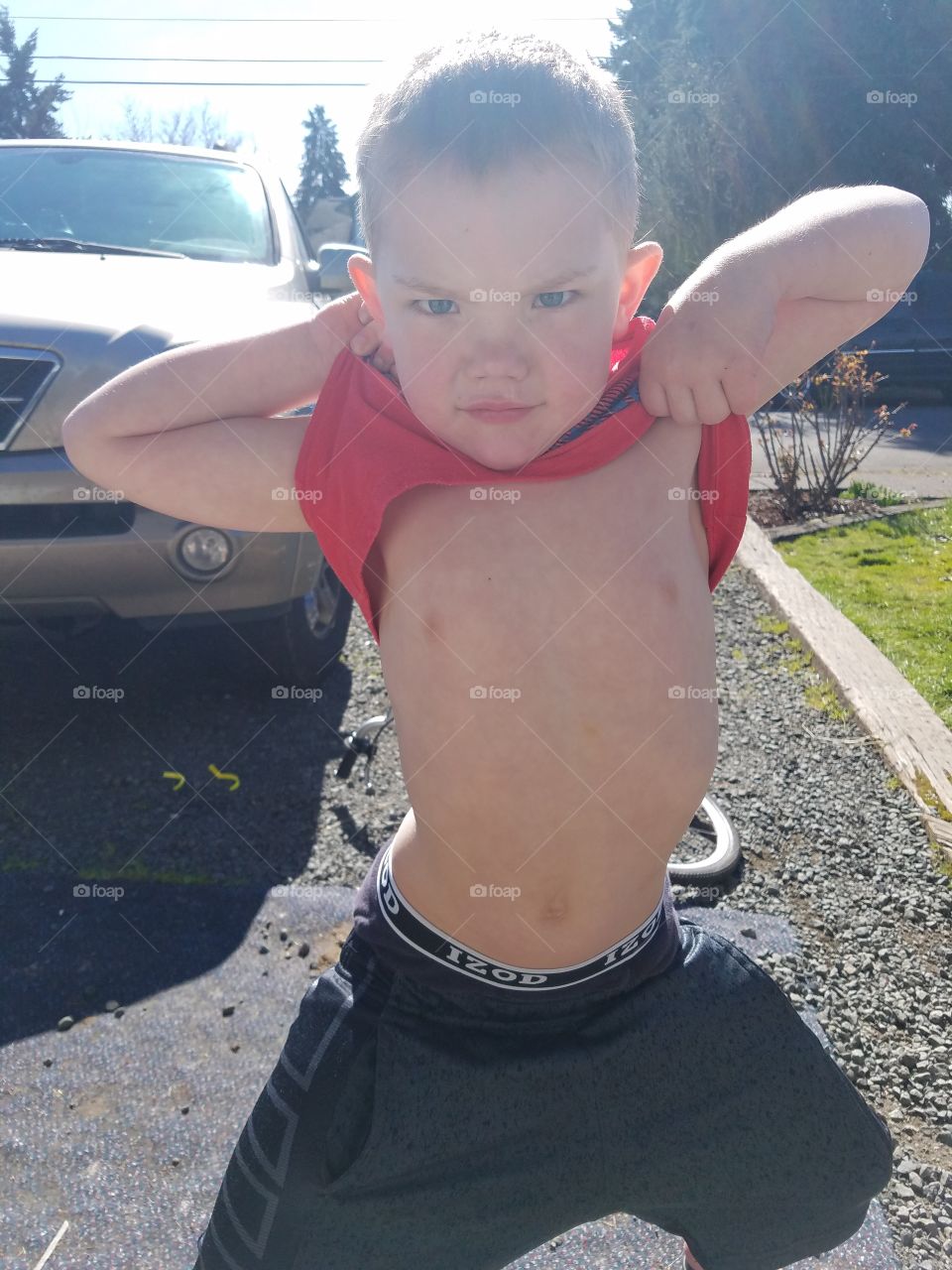 "look at my six pack, mom!"