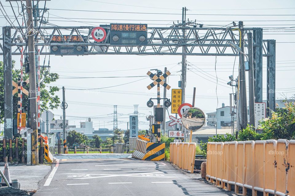 level crossing 