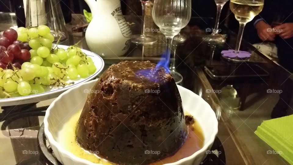 Christmas pudding flambé