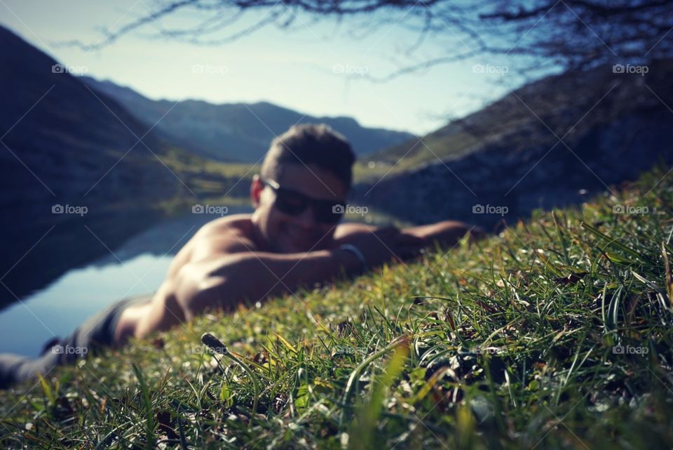 Lake#greengrass#reflect#mountain#human#chill