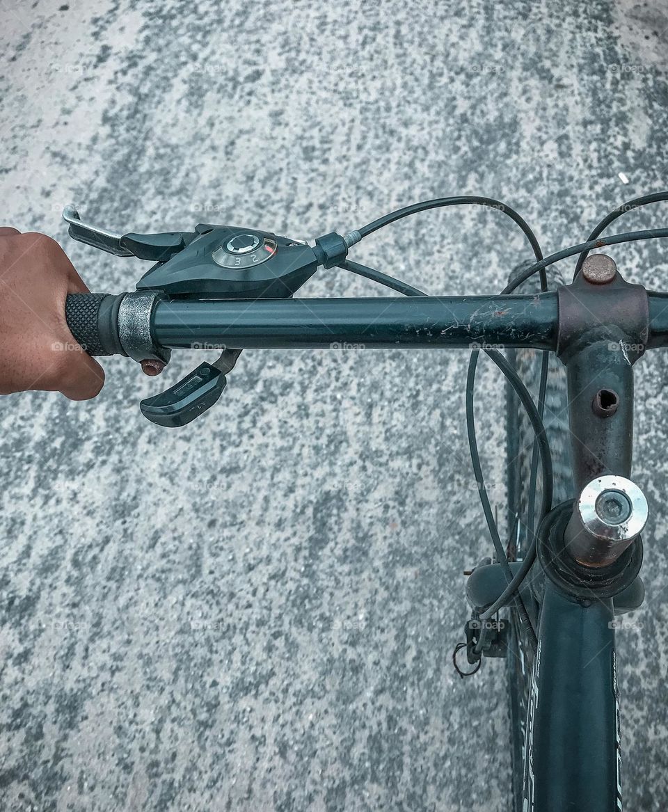 here in Bahia it's been raining a lot in the last few days. Not so much today, so I took the opportunity to ride a bike to relax