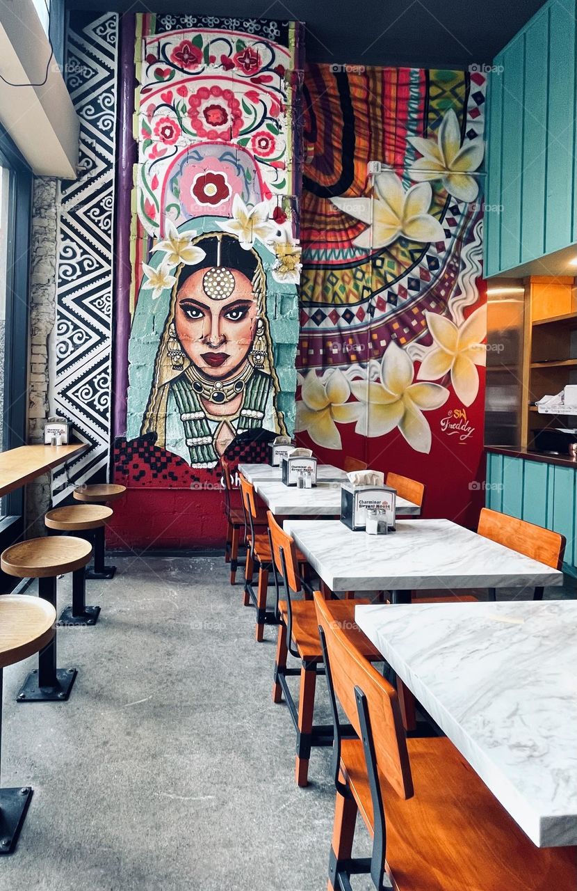 Restaurant color art