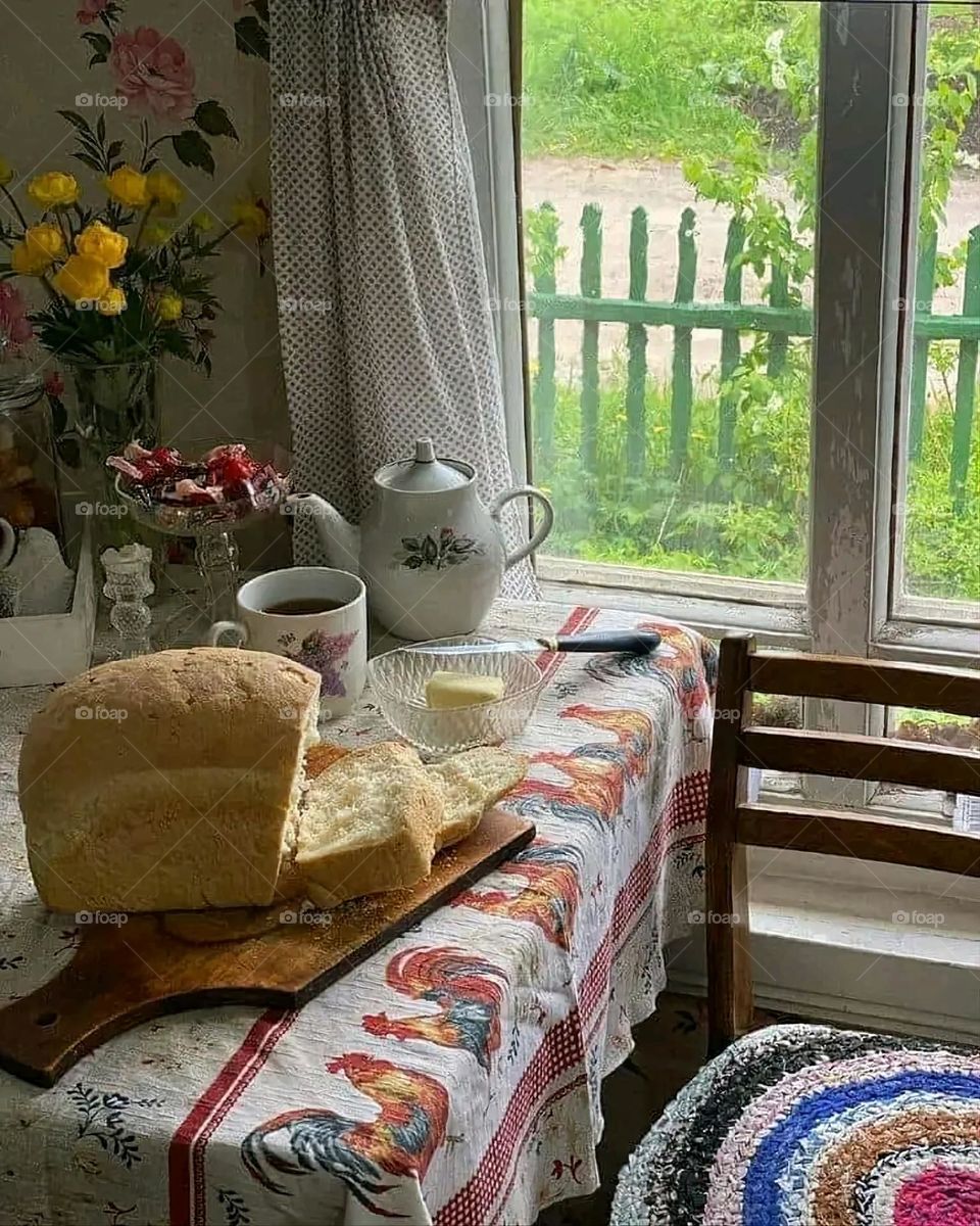 A very beautiful picture, and there is no better picture than it. There is no better picture of green herbs and colorful, red and white roses than it. Glory be to God, the natural and picturesque view, and there is no more