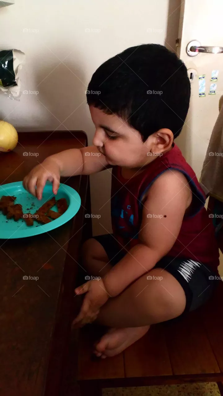 Comiendo