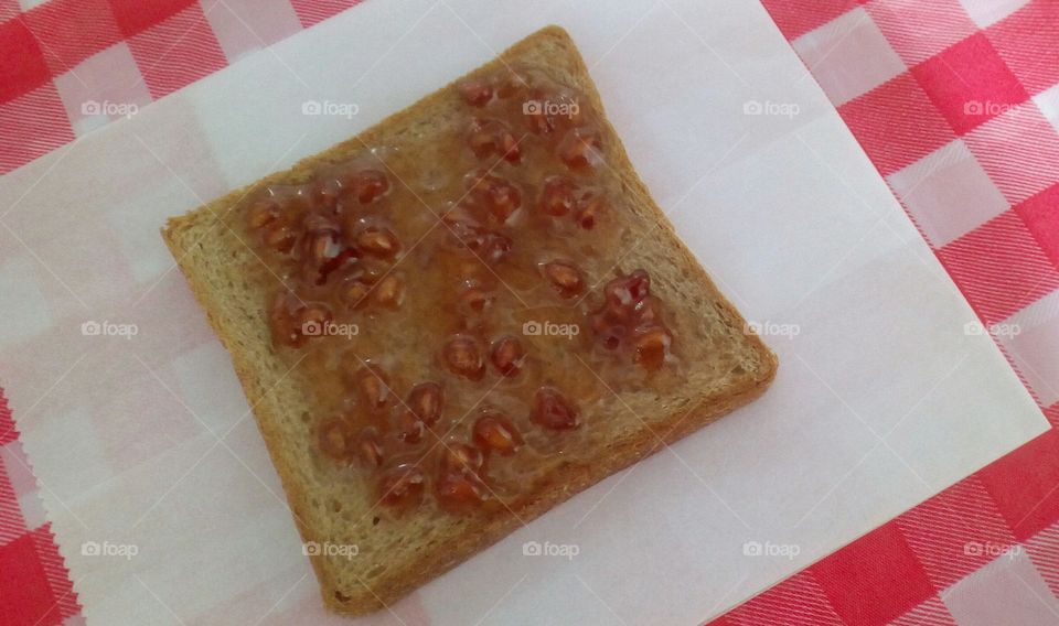 Bread with Pomegranate fruit gem