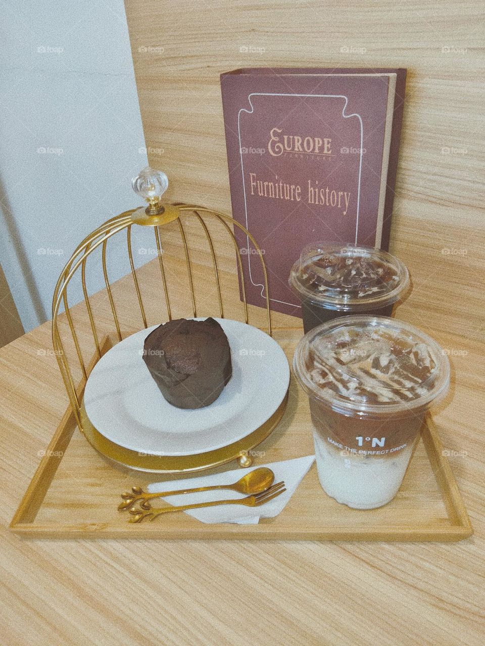 The cupcakes here taste good.