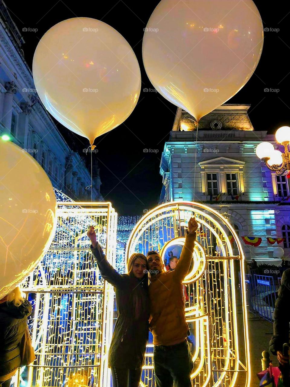 giant helium balloons