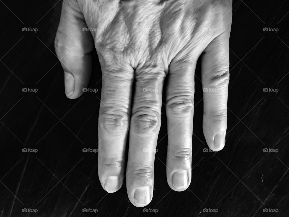 Aging woman hand 