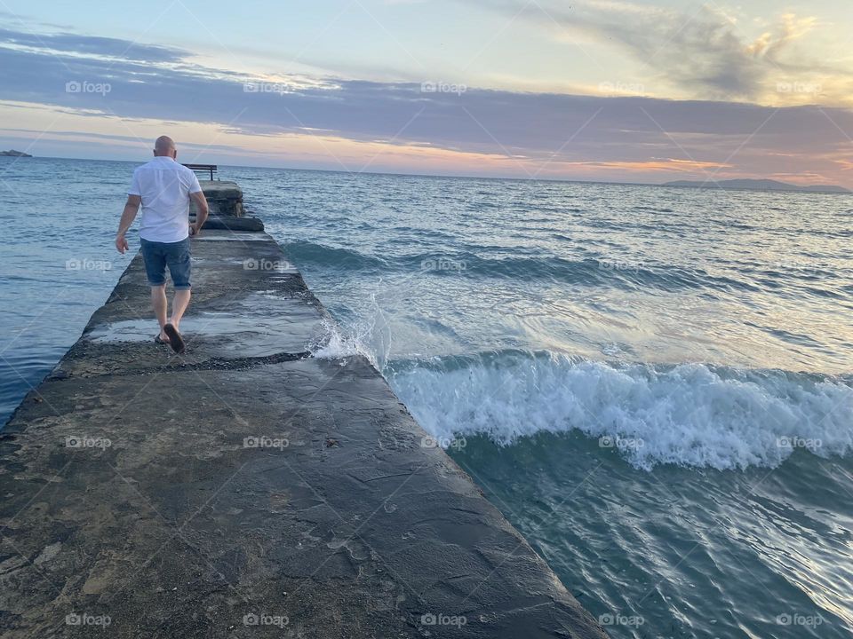 Walk along the jetty 