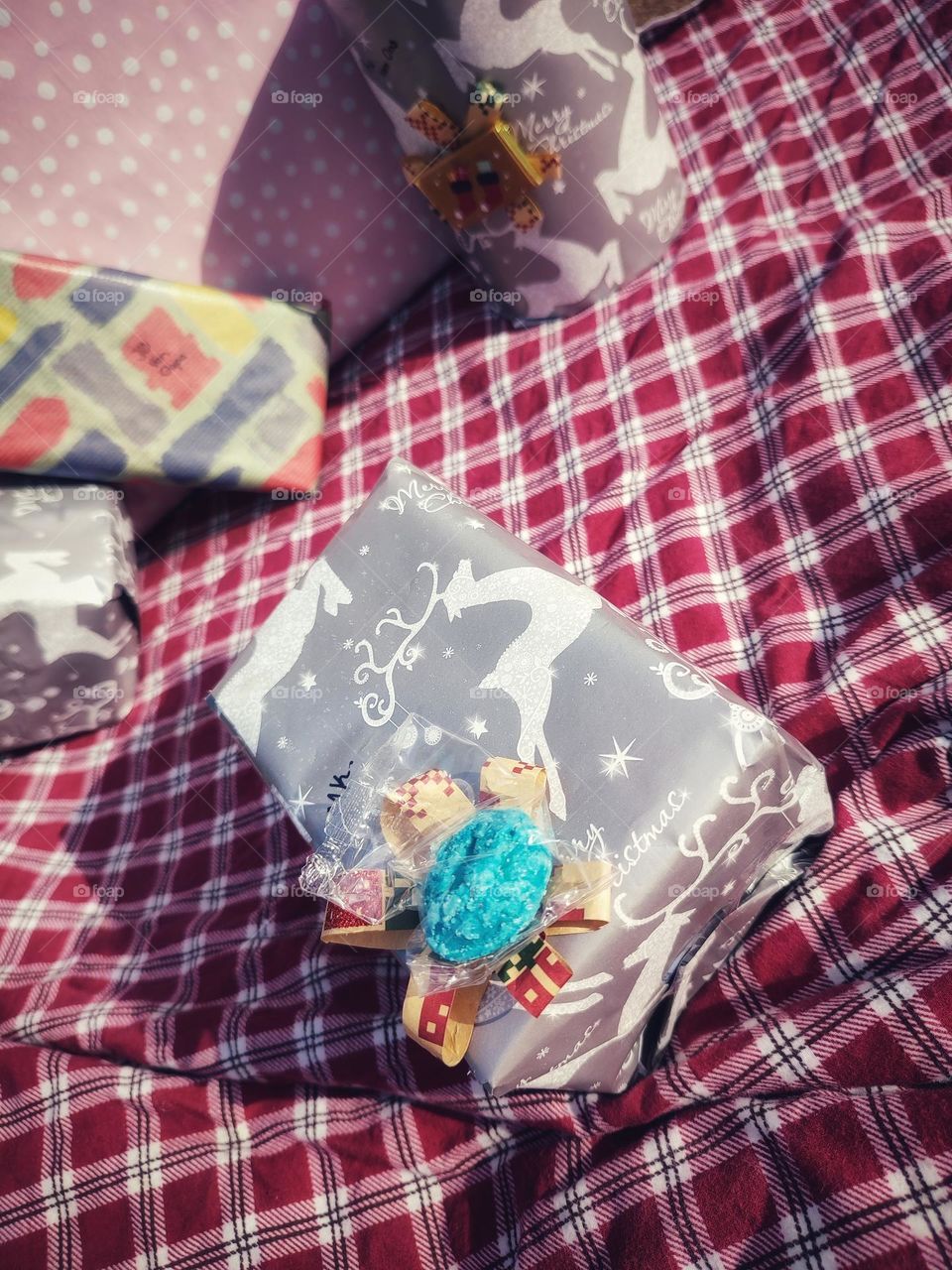 Gifts - wrapping presents