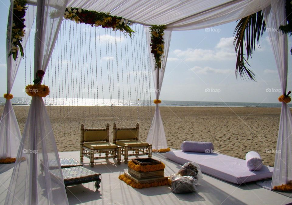 Decorations for an Indian wedding on the shores of the Indian Ocean в 🤵👰‍♀️  Tradition 🇮🇳