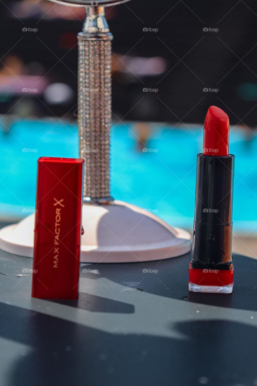 Maxfactor x - red lipstick