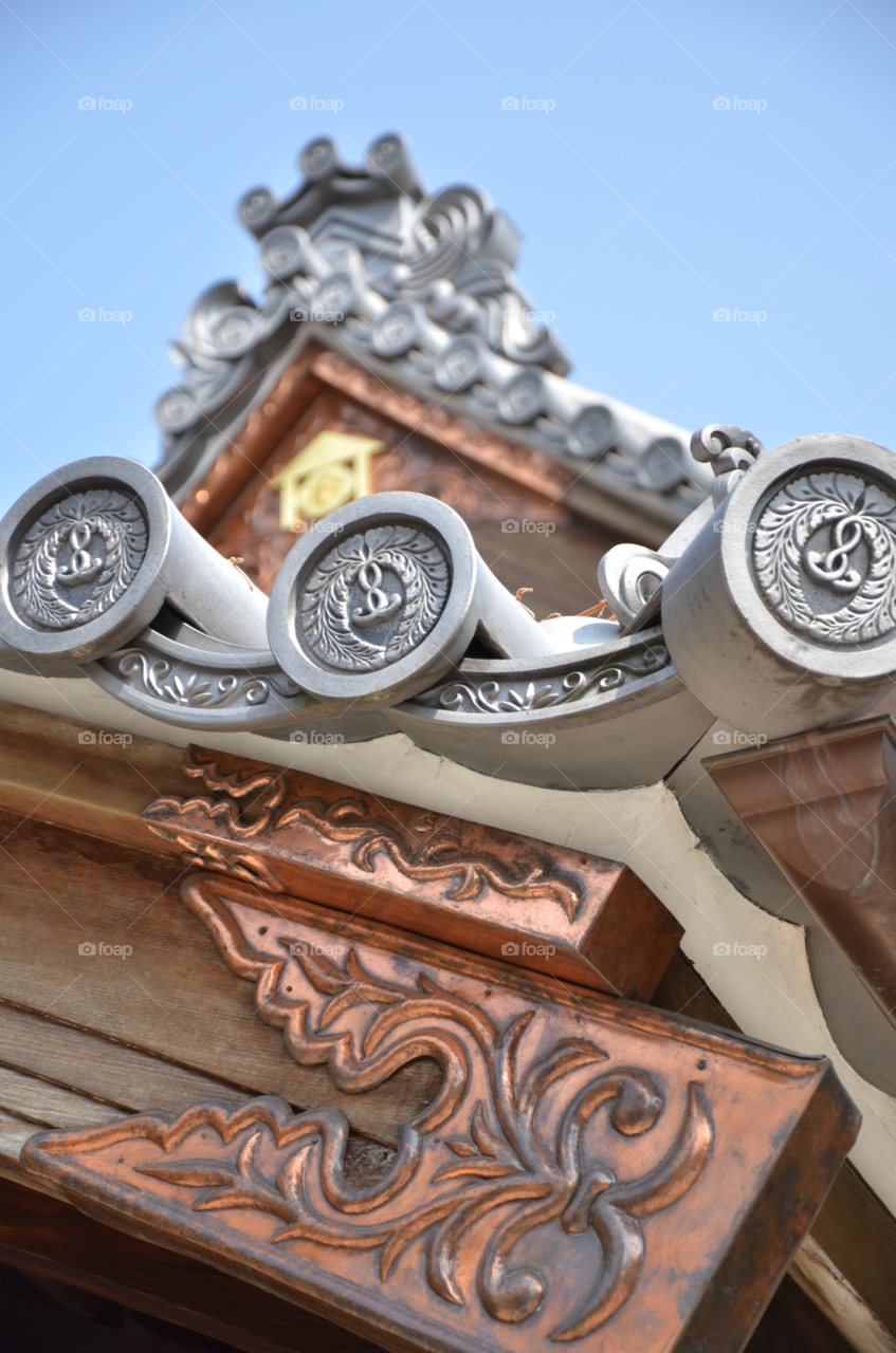 tokyo buddhist shinto closeup by hugo