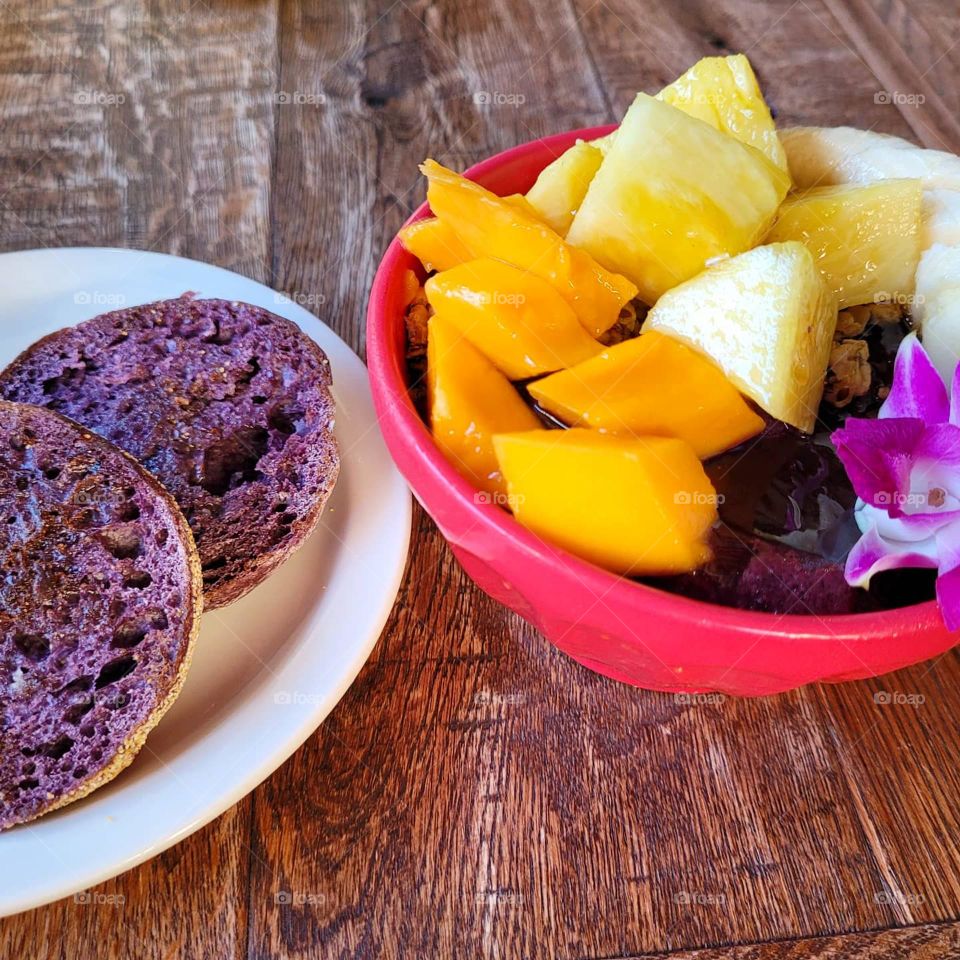 breakfast with fruit