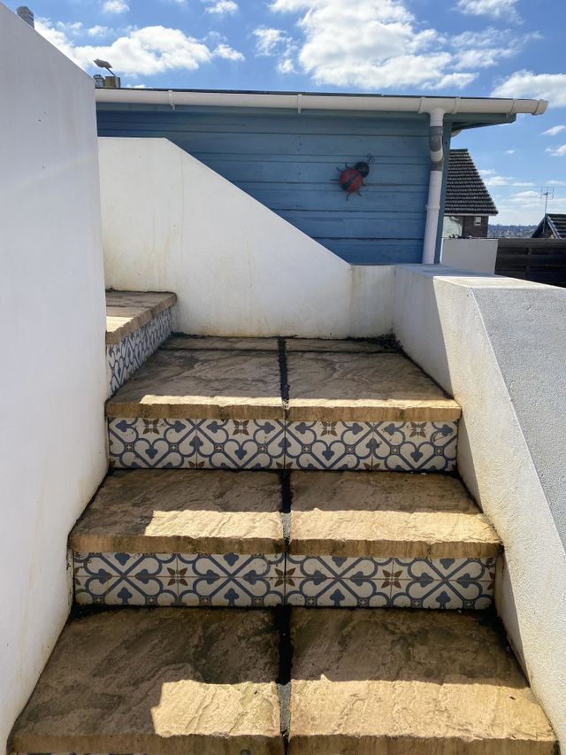 Sunny steps 