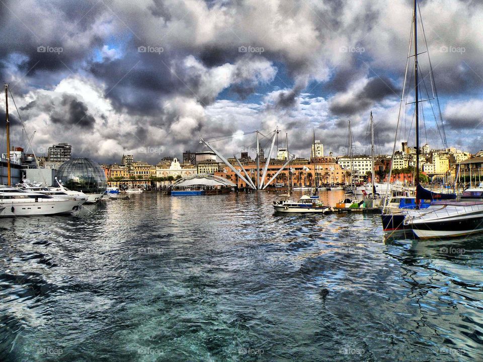 Nuvole sul mare di Genova 