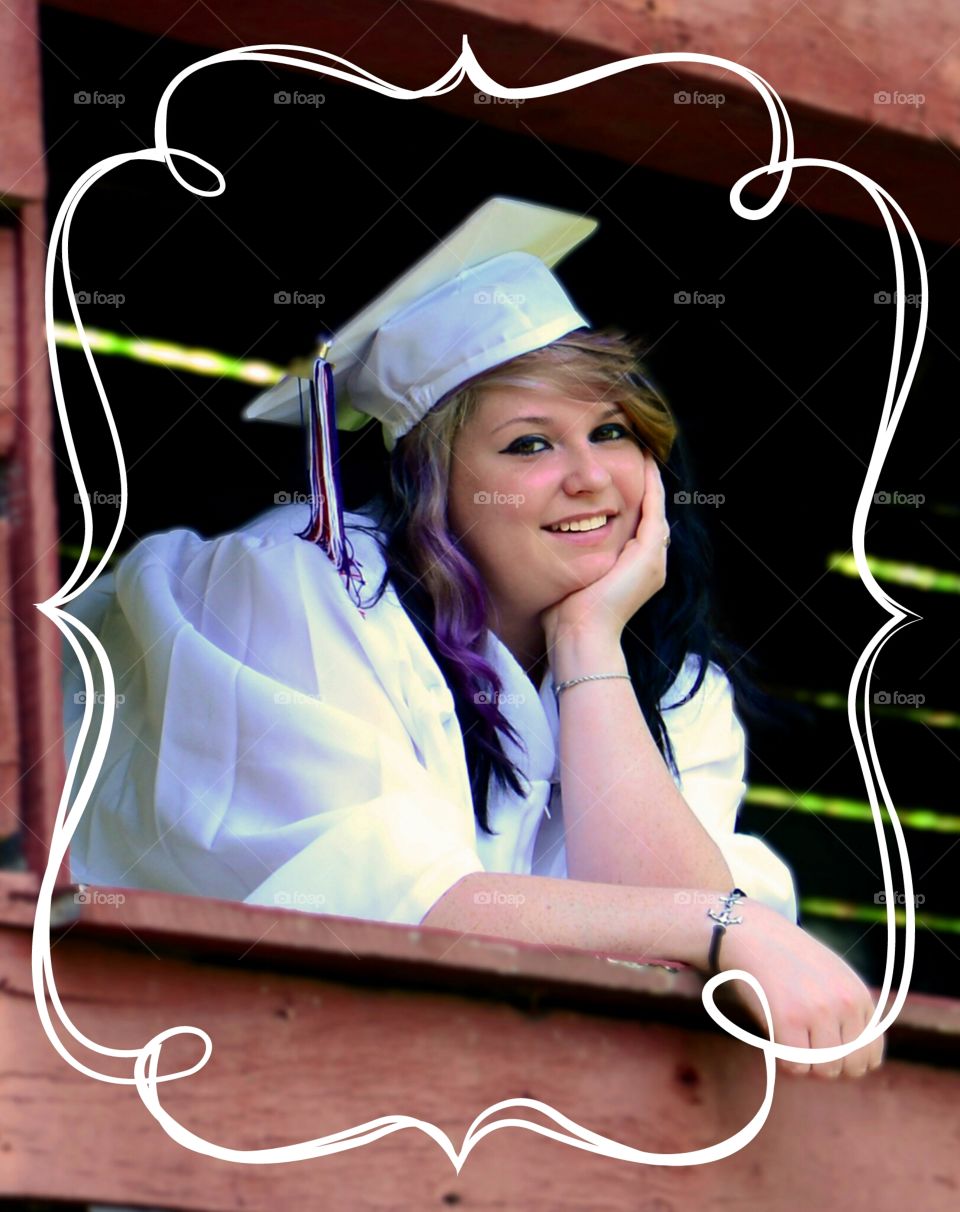 senior pic. graduation photo
