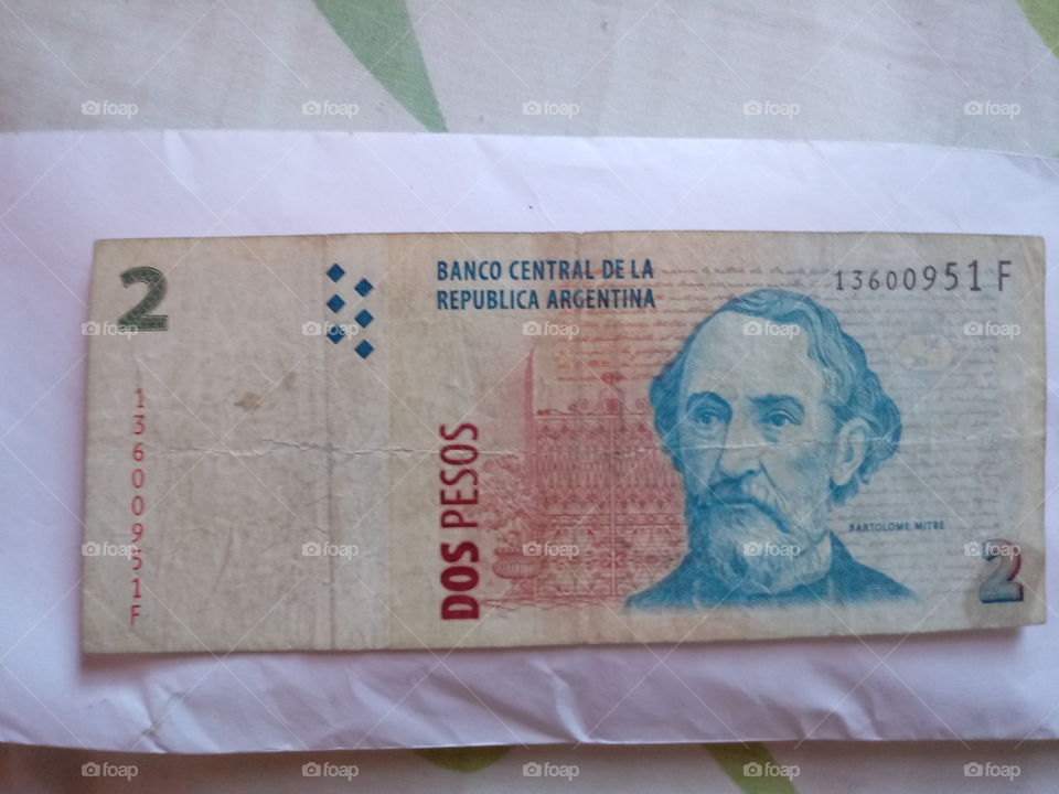 Dos pesos argentinos