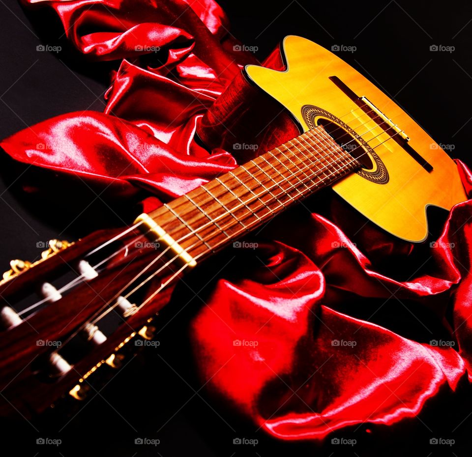 Velvet guitar