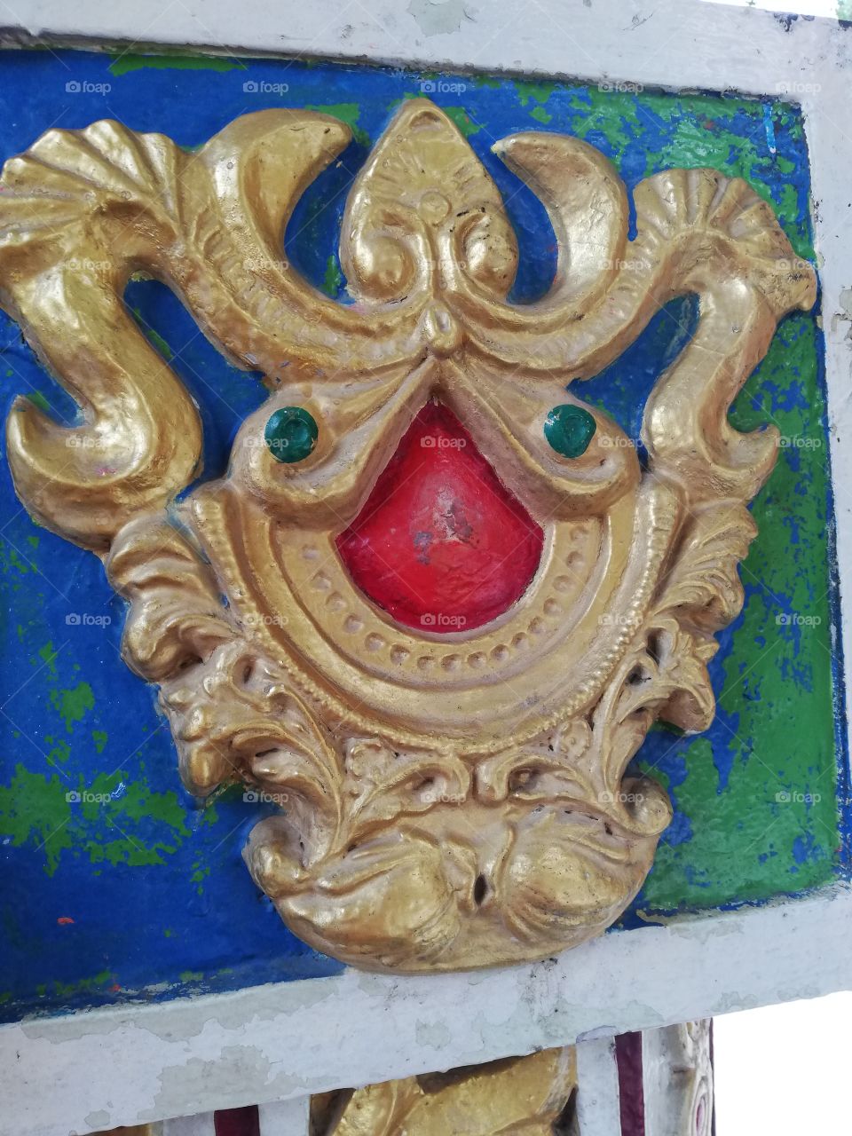 Golden sculpture art