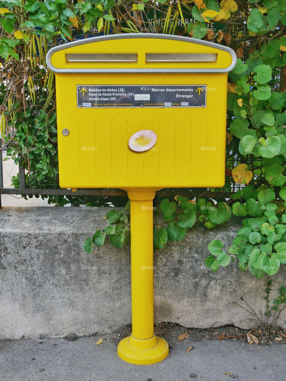 yellow Box Mail