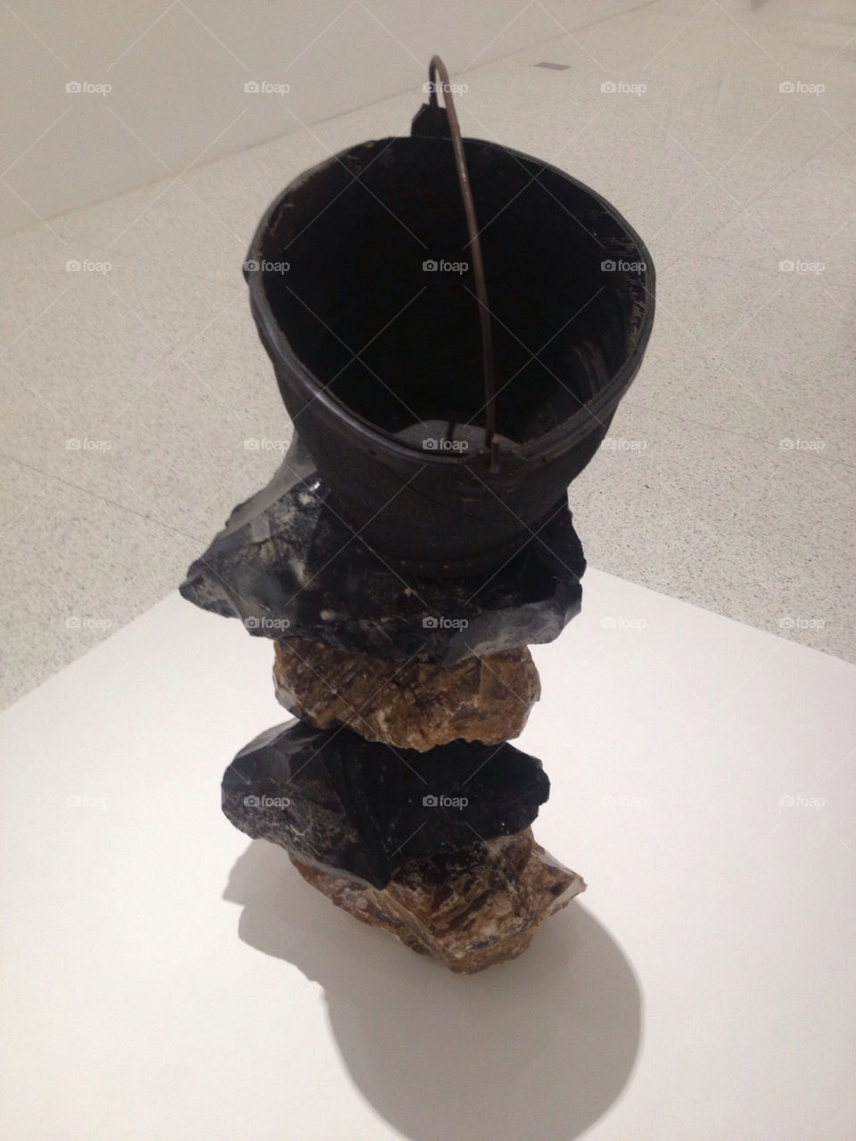 Freestanding (no glue) art