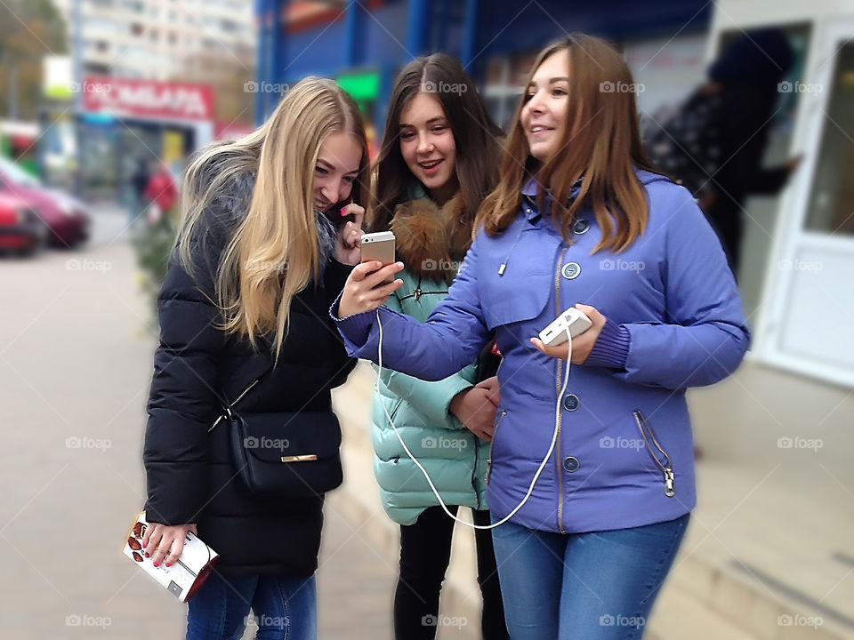 Enjoying the last summer days watching the summer photos in social media together 