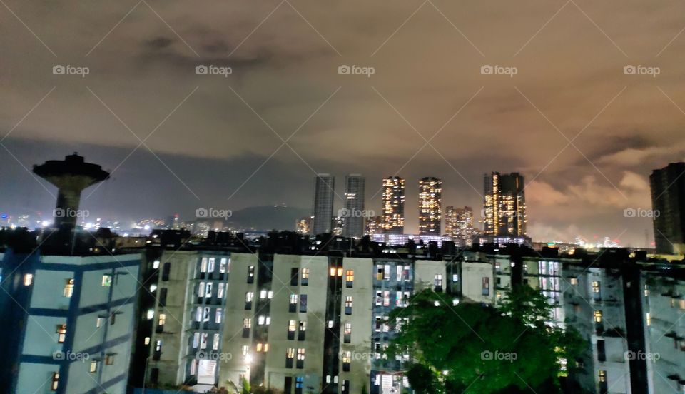 Night Scene 🌌
Pleasent Cloudy Sky☁️

Fusion Of Illumination and Architecture Of Mumbai City India