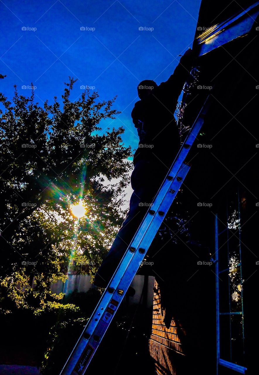 Hanging Christmas lights