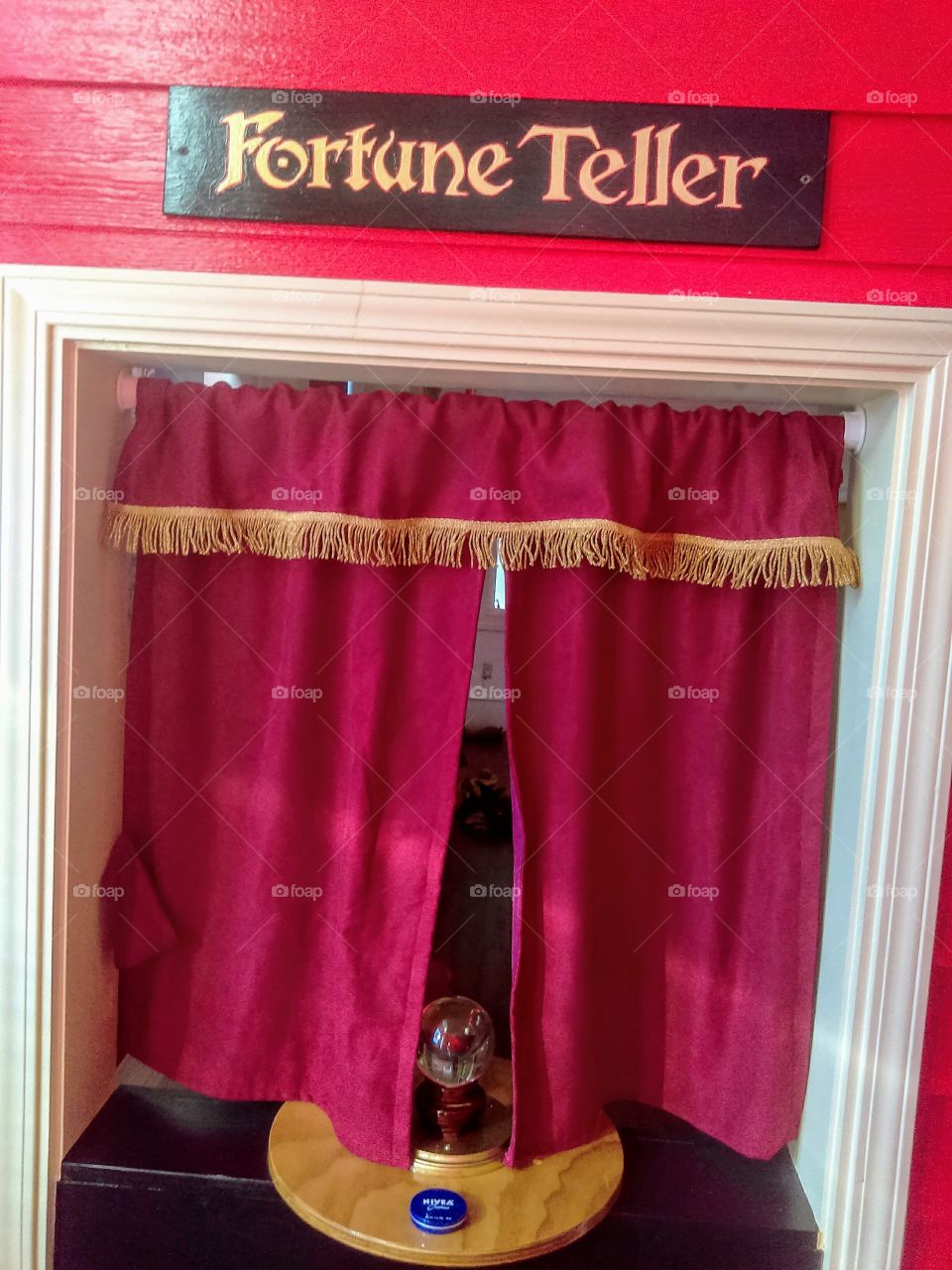 Fortune teller Nivea