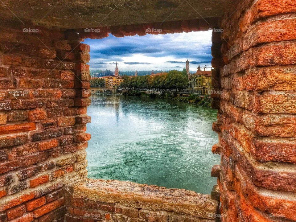 Window to Verona 