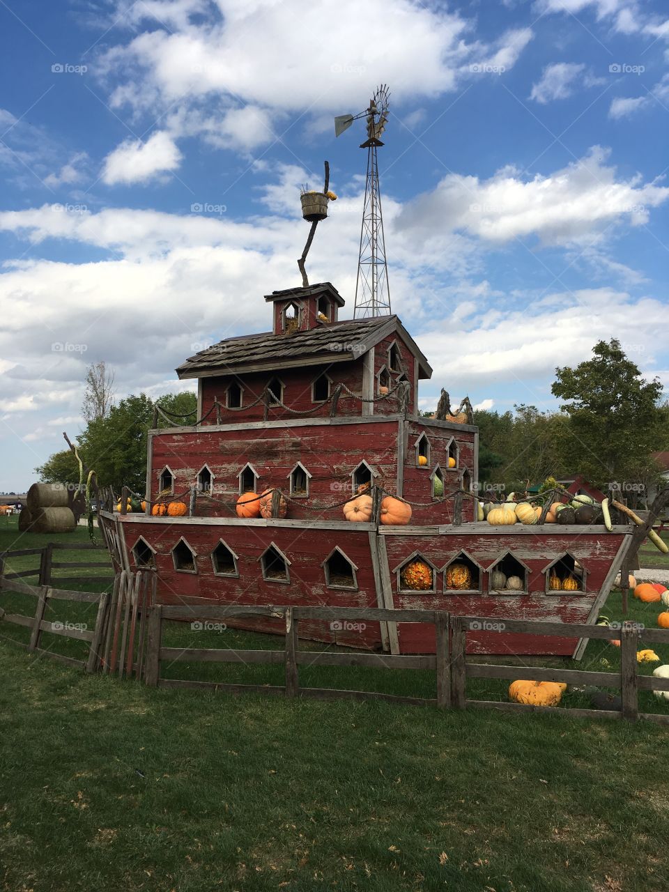 Ark of pumpkins and gourds