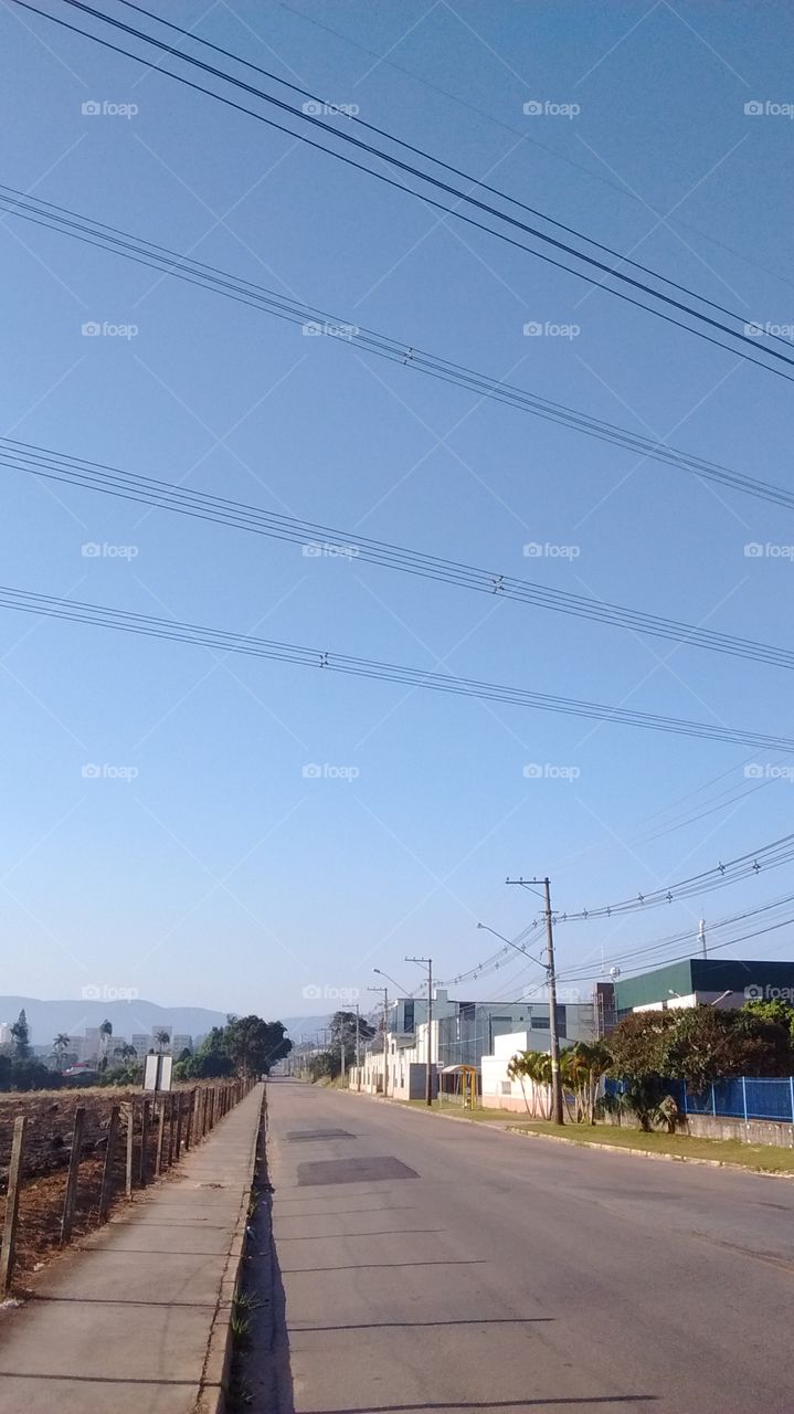 Céu infinito na manhã de domingo. O azul é inspirador!